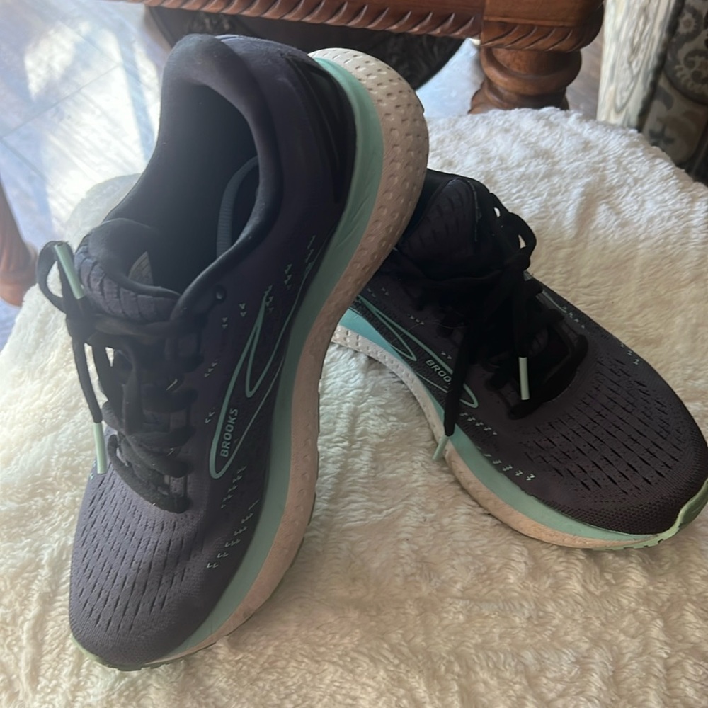 BROOKS GLYCERIN 19